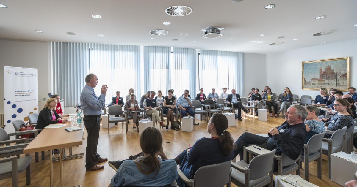 Sitzung Des Stiftungsnetzwerkes Bildung In Berlin Im Rahmen Der ...